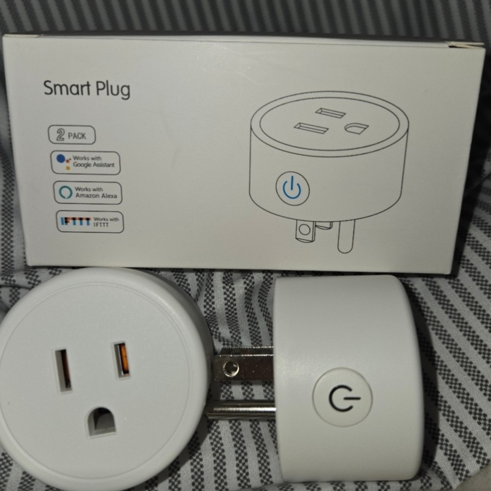 Amazon Smart Plugs - Picture 2 of 2
